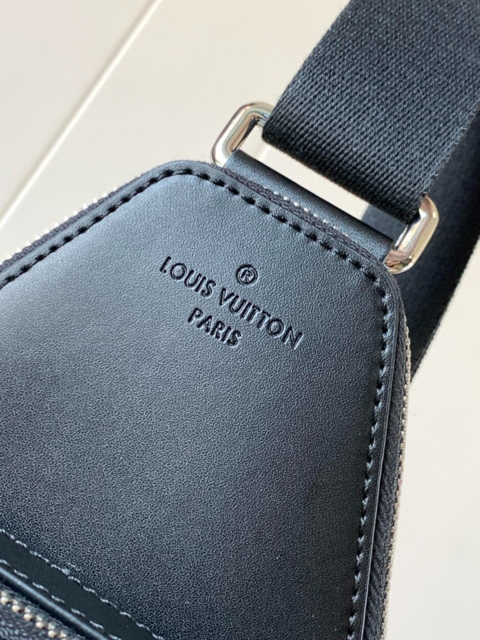 Sac LV Avenue Slingbag PM Monogram Eclipse