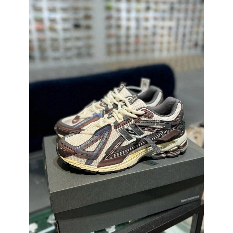 New Balance 1906R